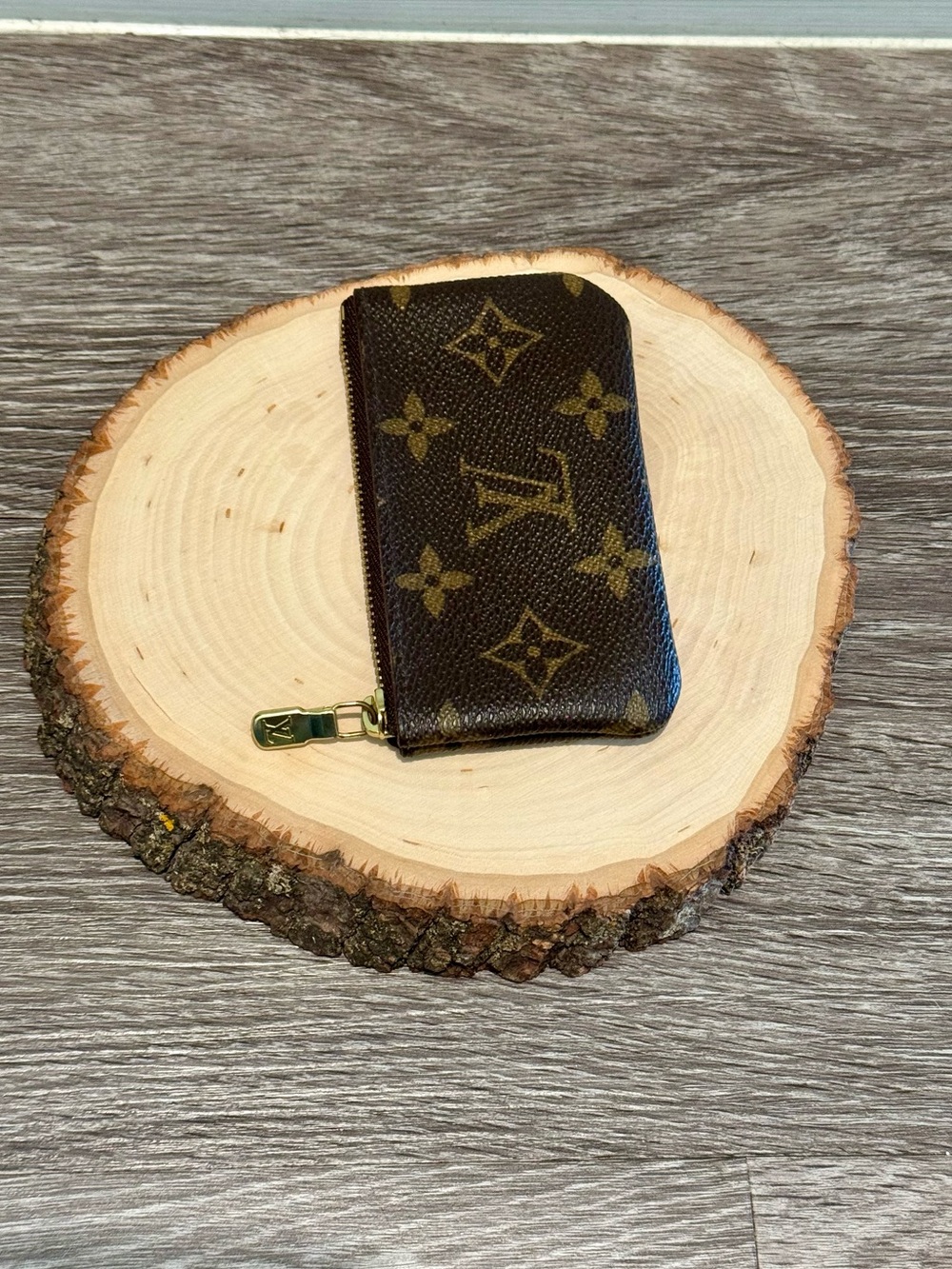 Authentic Louis Vuitton Key Pouch in Monogram canvas. Vintage LV - Picture 5 of 11